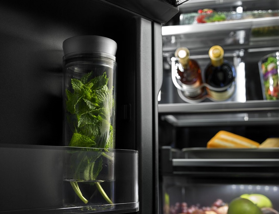 5 Good Reasons to Consider Black Appliances for Your Kitchen