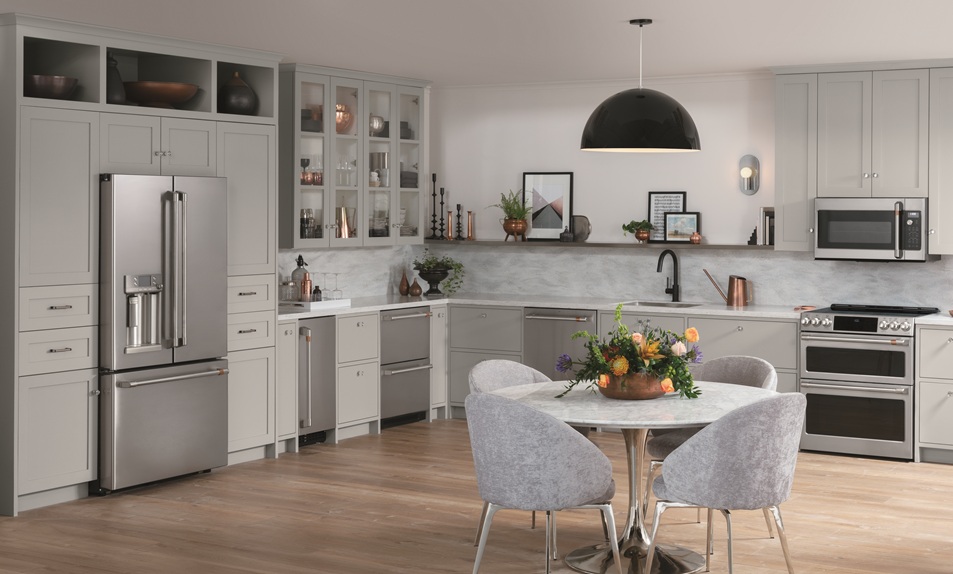 How to Choose the Right Size Refrigerator for Your Family