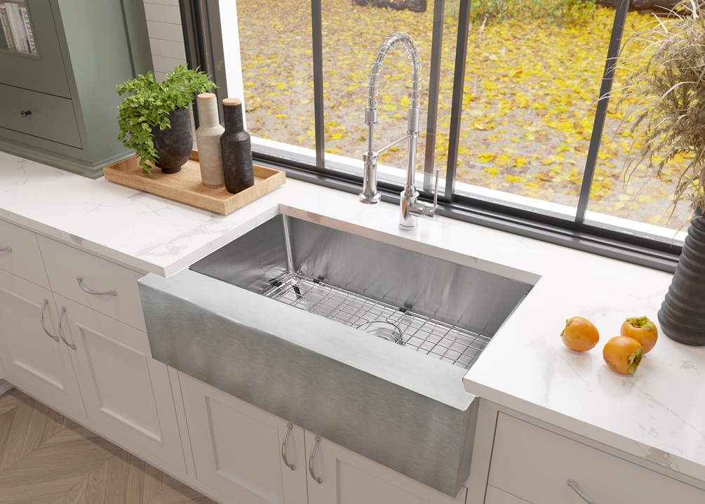 Undermount vs. Farmhouse Sinks: Which Is Right for Your Kitchen?