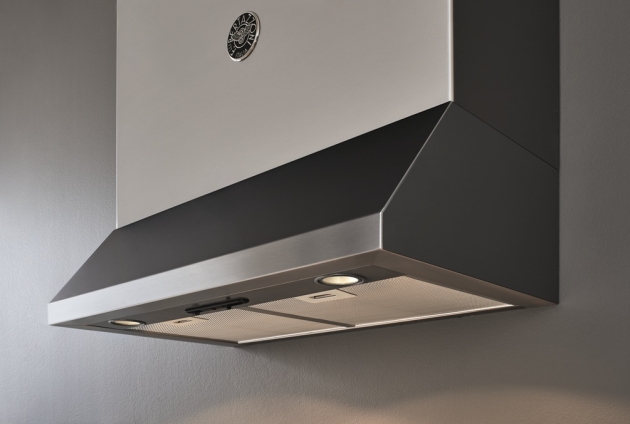 Kitchen Ventilation in 2026: Range Hood CFM, Makeup Air, and Island Cooktop Planning